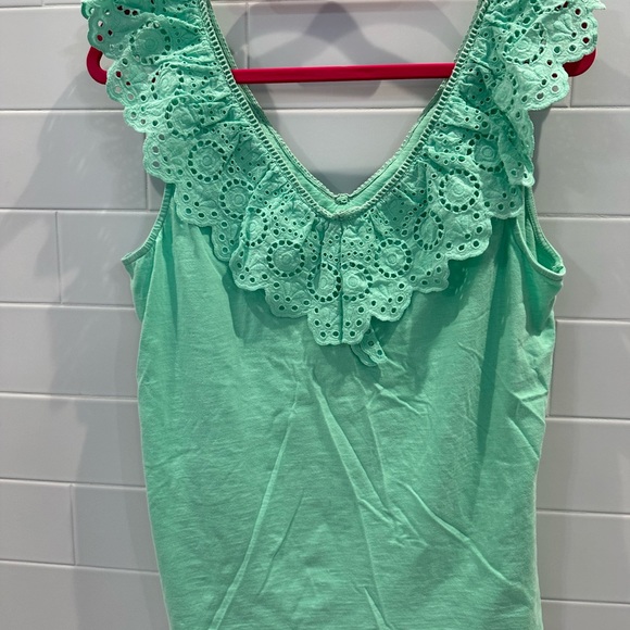 Lilly Pulitzer Skort and Tank Outfit - Picture 4 of 7